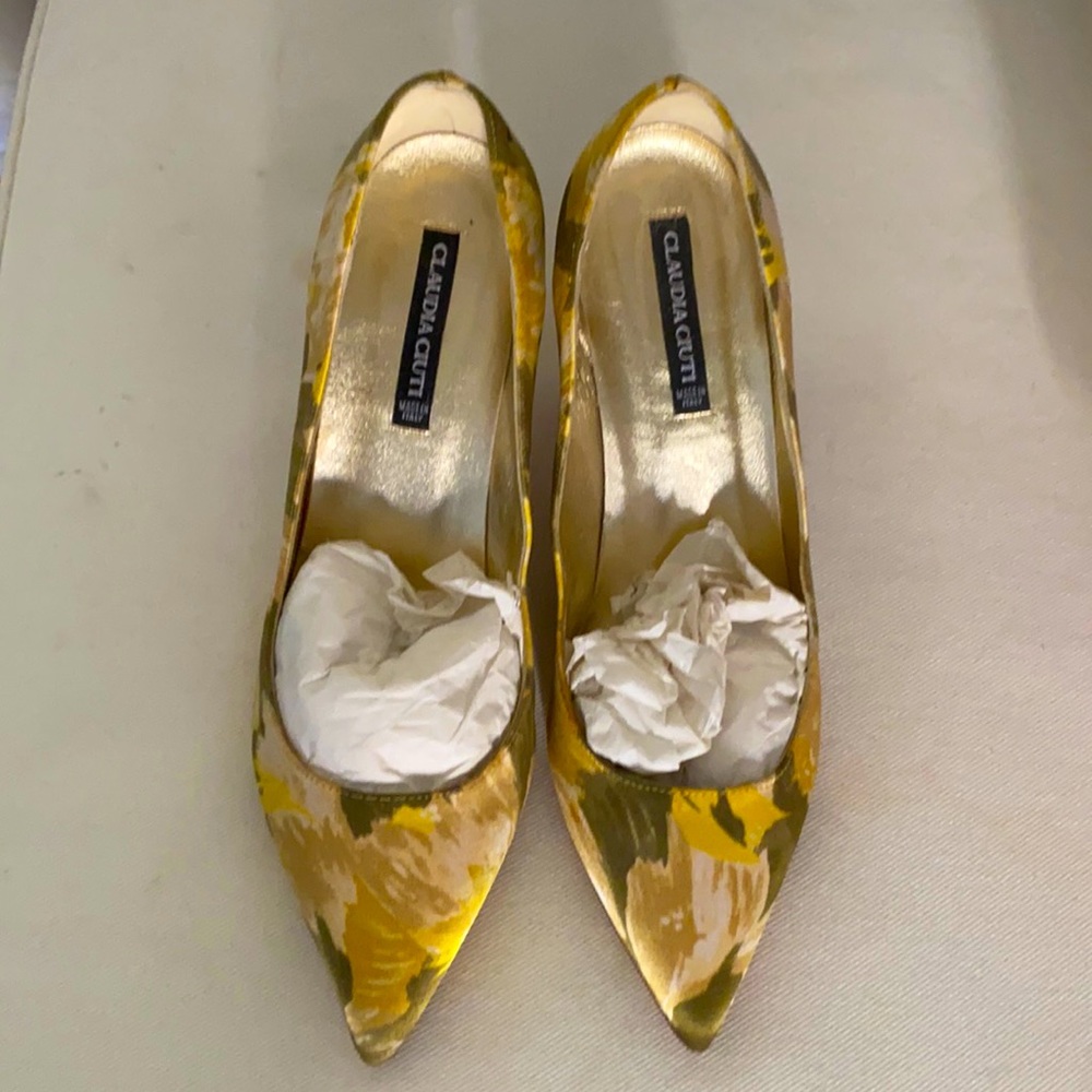 Claudia Ciuti 3” heels